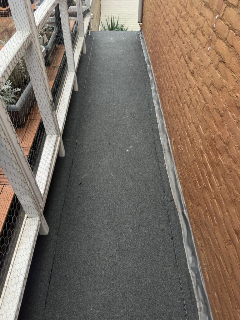 EPDM verwijderen en dak 2-laags opbouwen Purmerend | DB Dakwerken